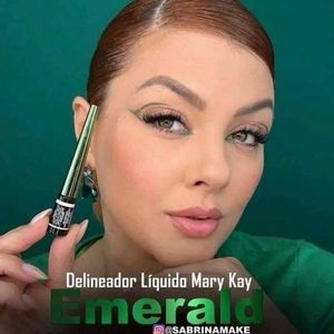 Mary kay Emerald Metallic Liquid Eyeliner.